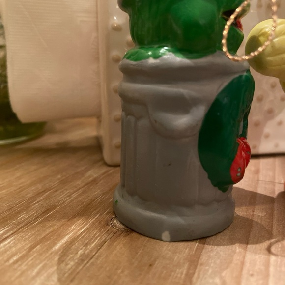 Vintage ceramic Sesame Street ornaments, Big Bird and Oscar the Grouch - Picture 4 of 5